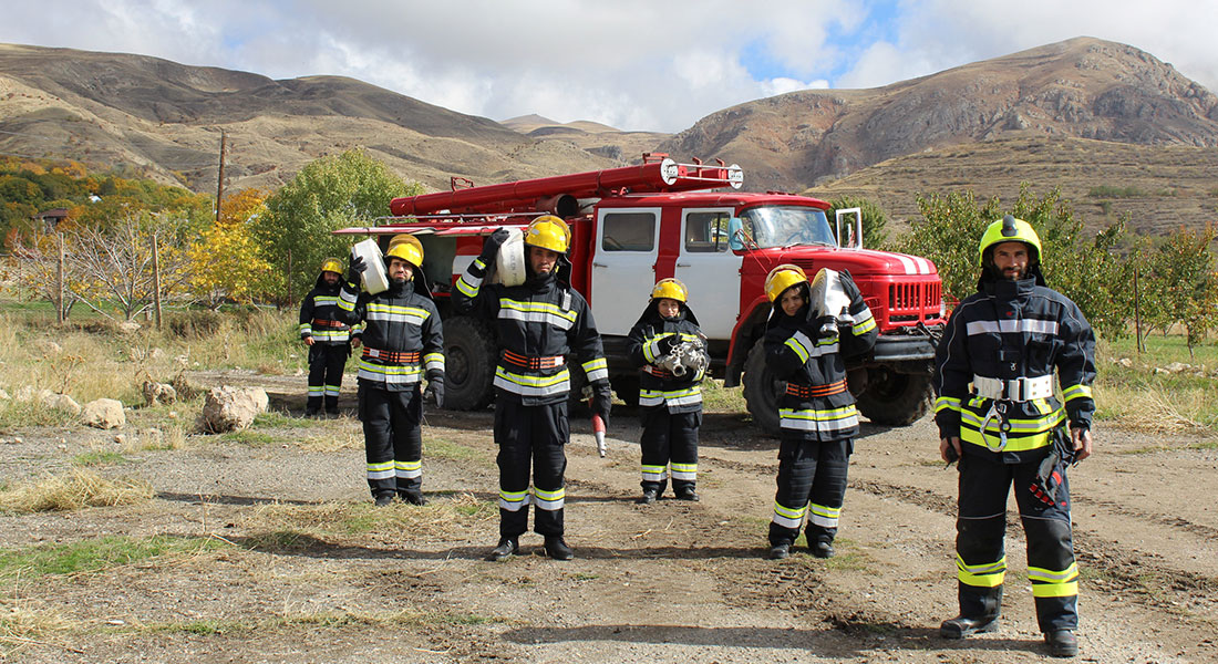 Photo shoot session for the Fire Rescue Instruction Manual (FRIM) – Khachik, 19/20 October 2023. 